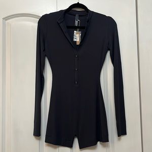 SKIMS Soft Lounge Onesie NWT Graphite XS